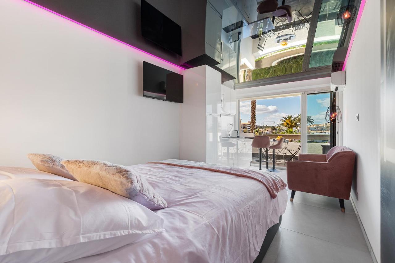Apartment Cabaret Naturiste Port Nature